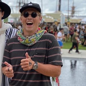 Meet your Posher, Robert